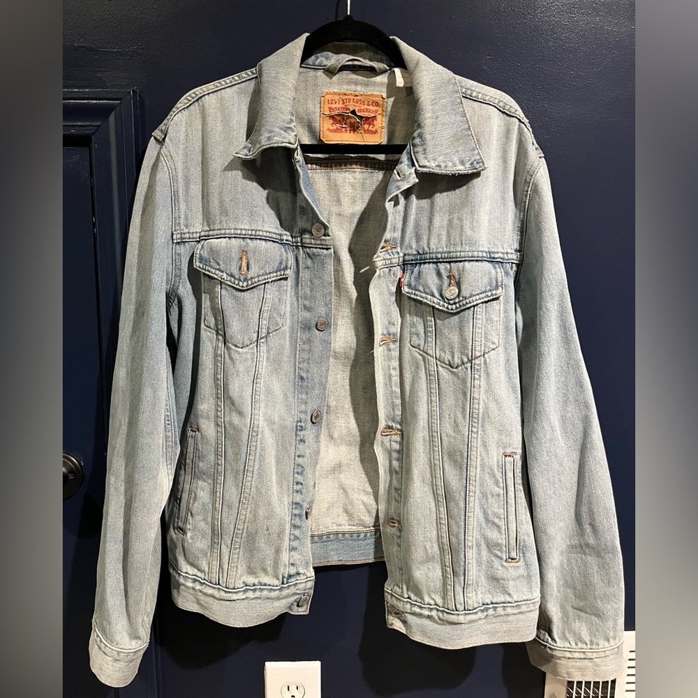 Vintage Levi’s denim jacket -all gender, super soft, beautiful vintage wear -XXL
